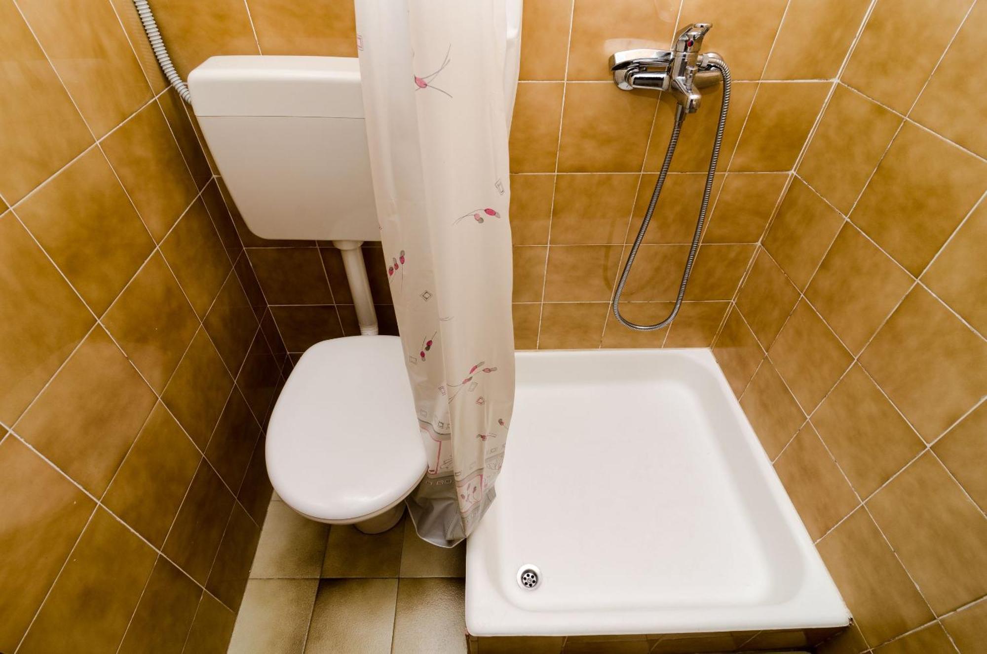 Guest House Kralj 사플루나라 객실 사진