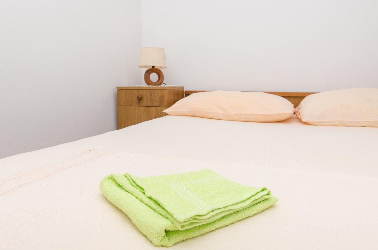 Guest House Kralj 사플루나라 외부 사진